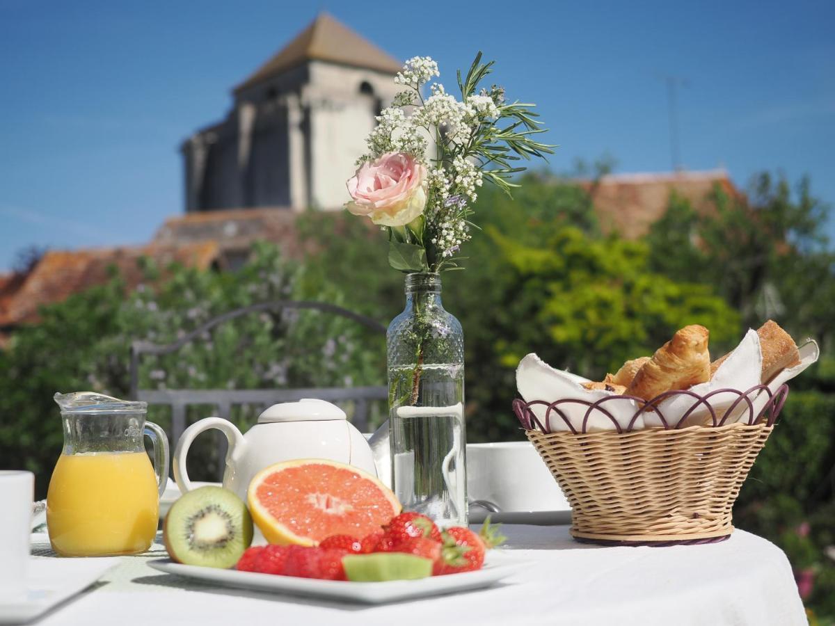 Le Jardin Des Lys - Chambre D'Hote Ou Appartement La Roche-Posay Kültér fotó