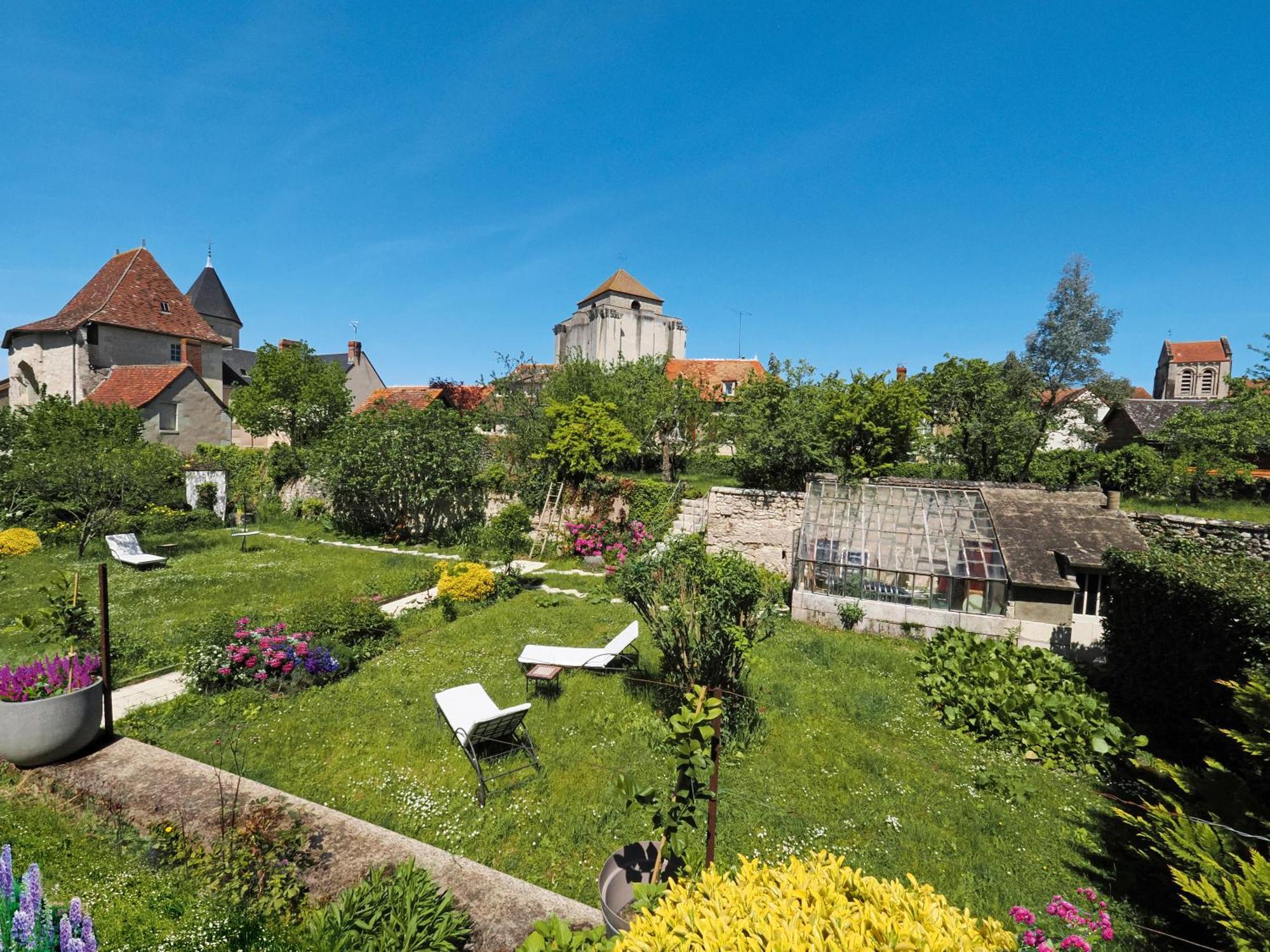 Le Jardin Des Lys - Chambre D'Hote Ou Appartement La Roche-Posay Kültér fotó