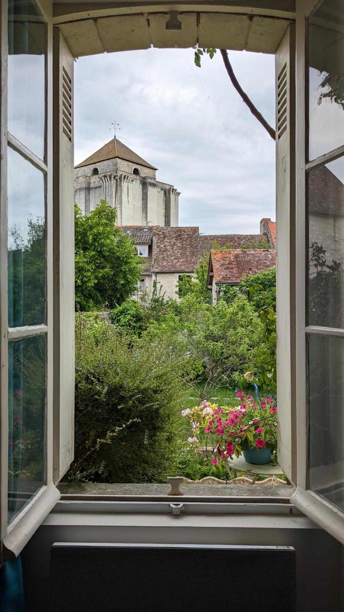 Le Jardin Des Lys - Chambre D'Hote Ou Appartement La Roche-Posay Szoba fotó
